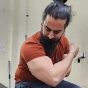 Classic beard biceps