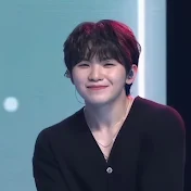 ☆ووزي_Woozi★