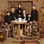 Yanti Guixe family