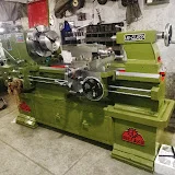 Hi class lathe machine