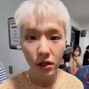 방긋