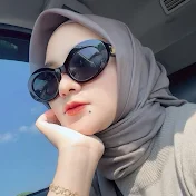 Nazia Marwiana - Topic