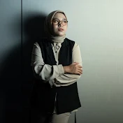 Indah Yastami - Topic