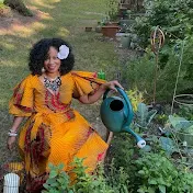 Krystal Evans- Garden Queen