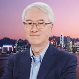 Robert Chow周融