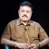 Vikkravandi Ravichandran (Aavigal Ulagam)