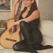 RagazzaDellaChitarra