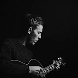 Laurence Fox