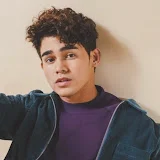 Iñigo Pascual - Topic