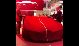 نمایشگاه خودروی ژنو - بوگاتی و شاهکار جدیدش