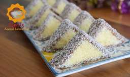 طرز تهیه شیرینی مثلثی نارگیلی خانگی :: شیرینی پزی آسان در خانه