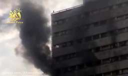 نمای نزدیک از آتش سوزی ساختمان تجاری پلاسکو در تهران
