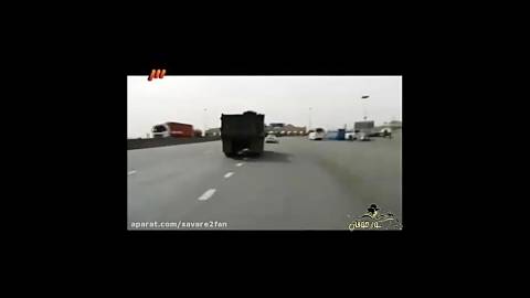 تعقیب و گریز راننده دیوانه توسط پلیس بزرگراه در ایران!