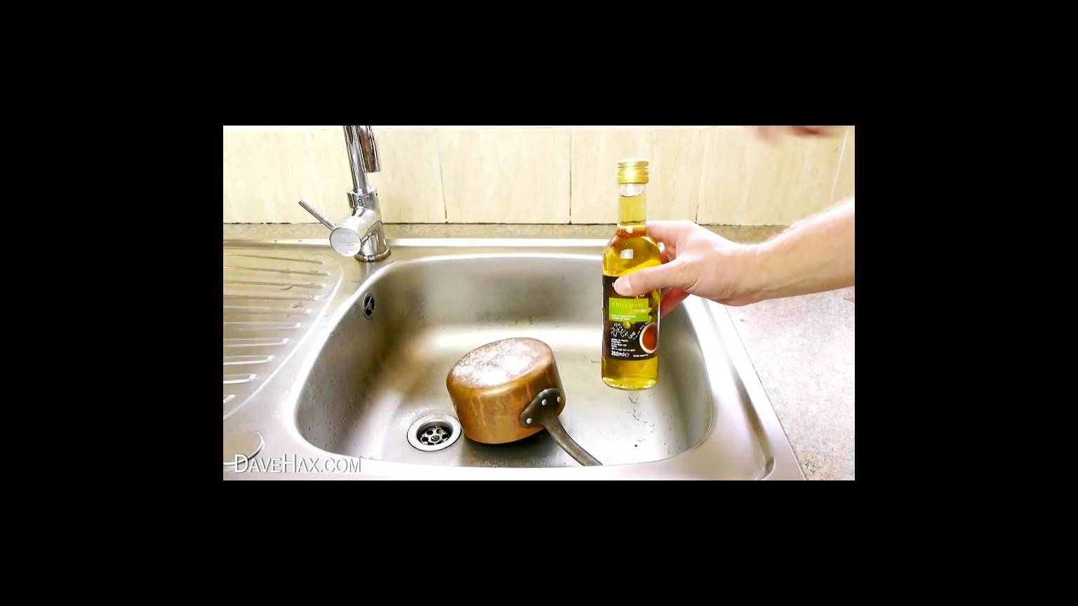Miracle Cleaner:- How to Clean Copper Pot in 2 Minutes
