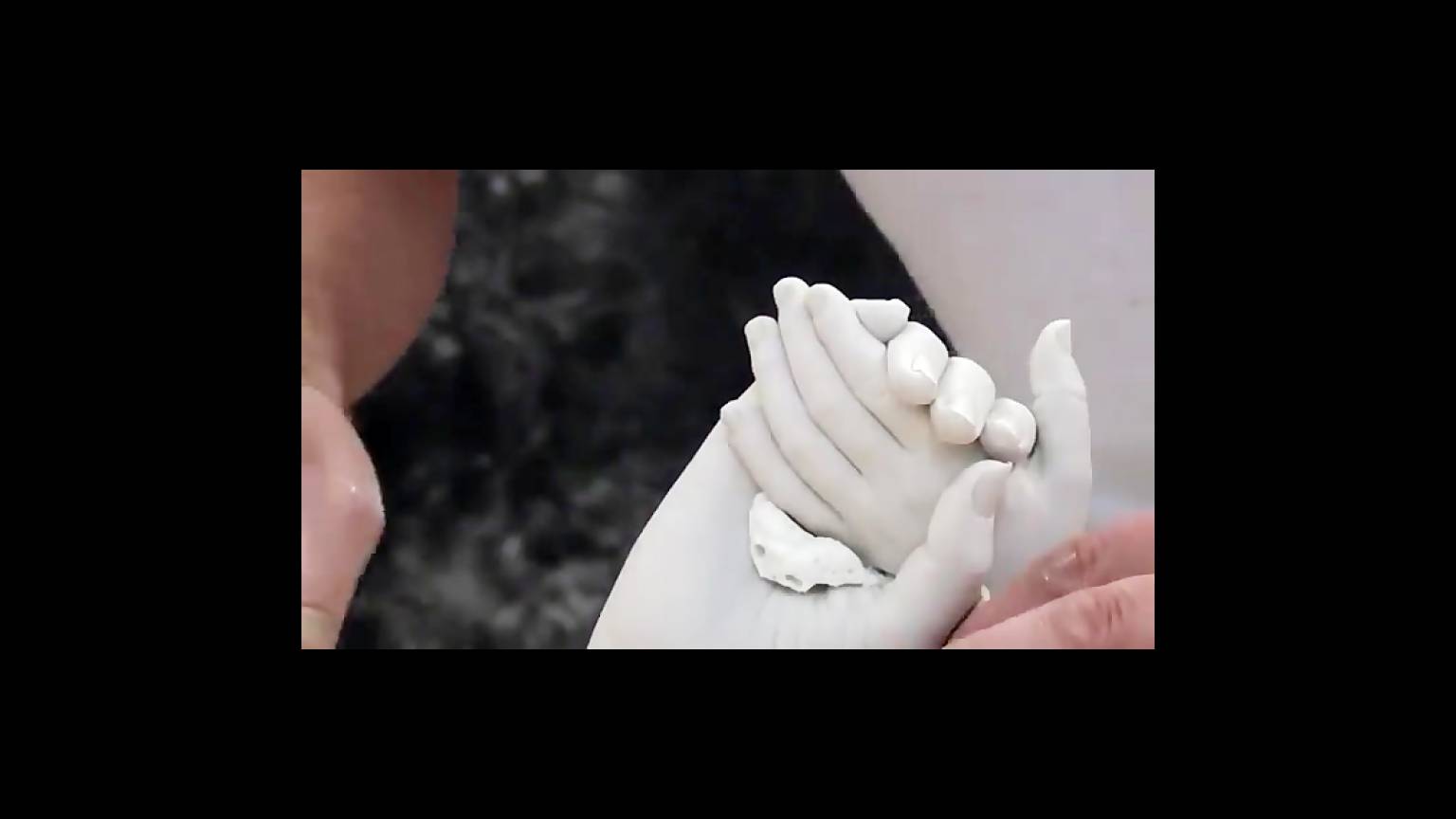 Lifecasting Tutorial: Repairing Hand Casts and Patching Air Bubbles 