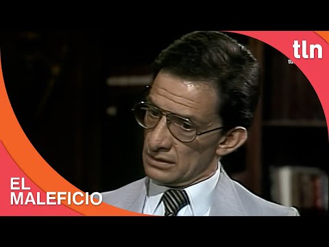 Raúl le explica a su papá cómo funciona la magia blanca | El Maleficio | Capítulo 55