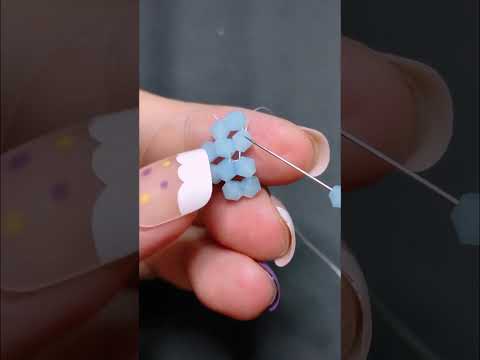 1 minute how to make beautiful earrings, making beaded earrings with bicone