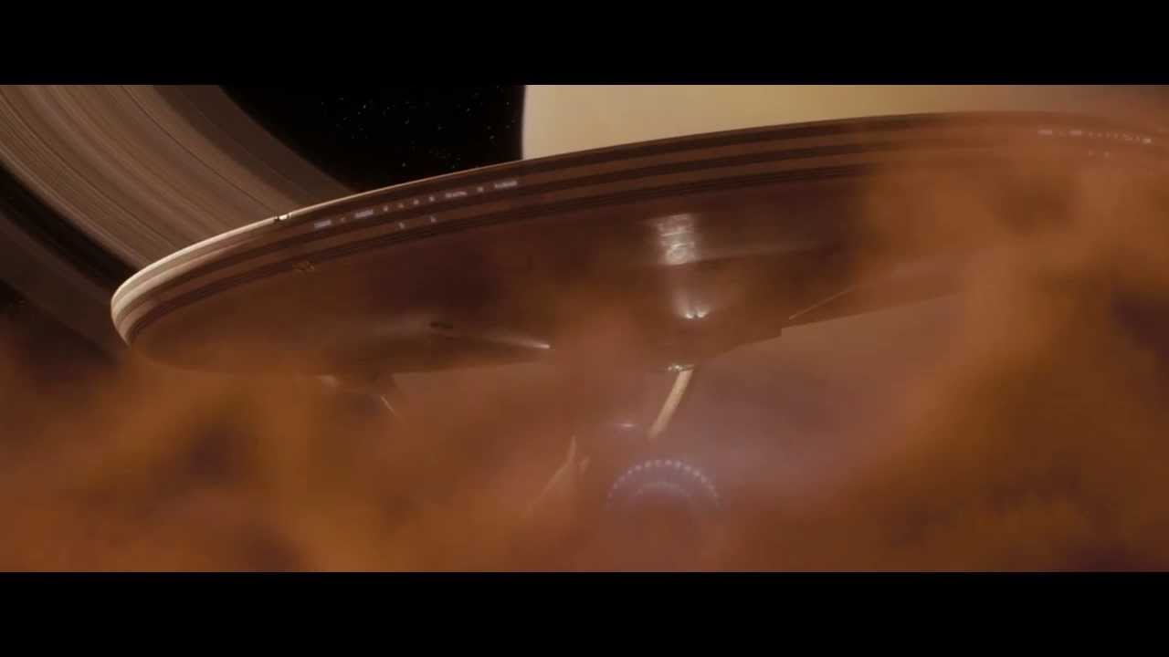 Star Trek 2009 - Enterprise Above Titan