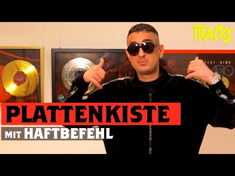 Haftbefehl über Kindheitserinnerungen und Techno | Arte TRACKS Plattenkiste