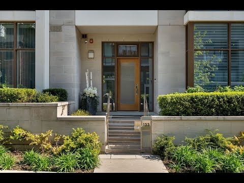 133 Pears Ave in Toronto - Stunning Townhouse