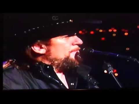 Waylon Jennings. Good Ol' Boys. Live.