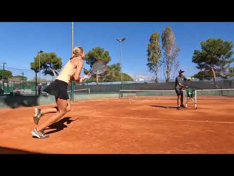 Forehand-backhand drills with Paula